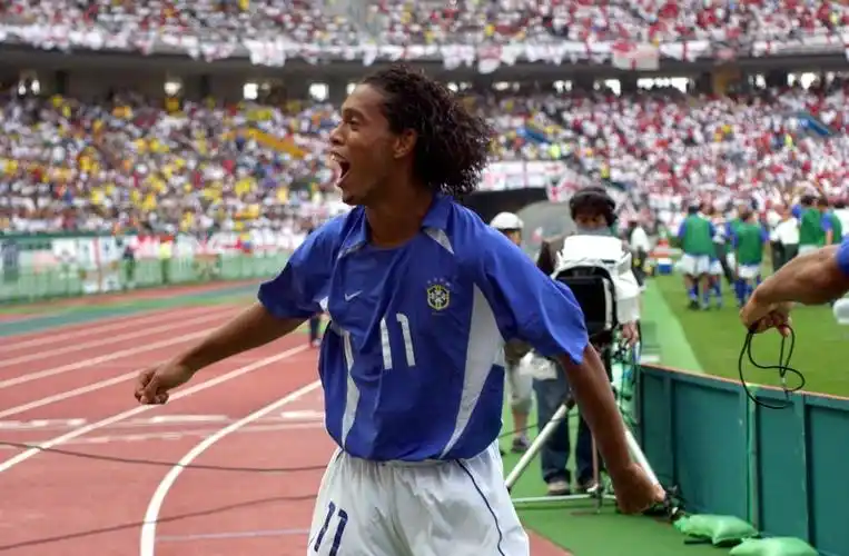 各国球队纷 各国球队纷