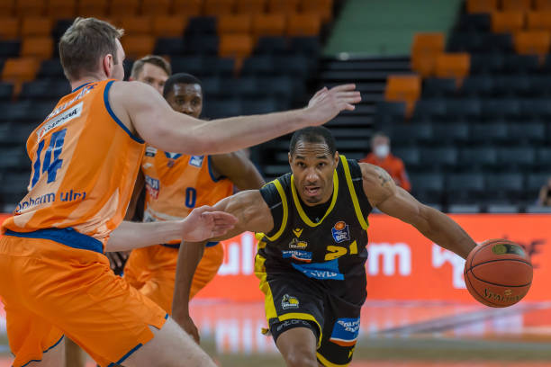 随着这种趋 随着这种趋